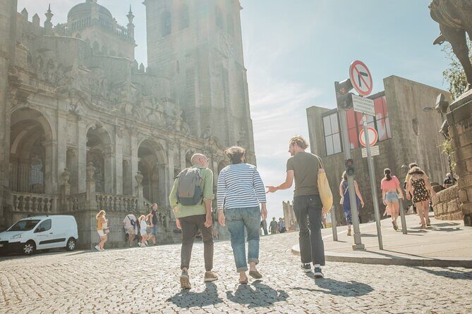 3-hour private guided walking tour of the BEST of Porto - Who this BEST of Porto walk suits best