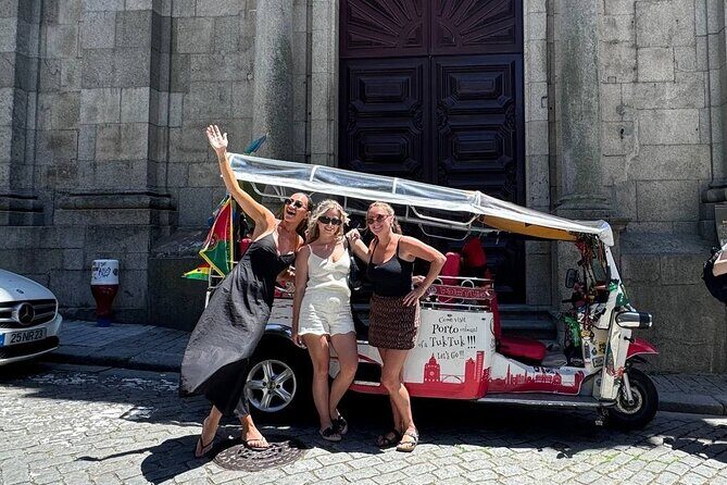 3 Hour Tuk tuk Tour in Porto - Guide quality: what you’re really buying here