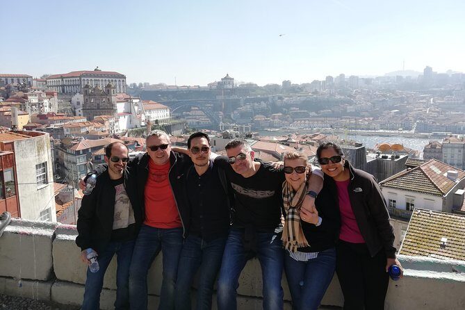 Authentic Oporto Walking Tour with Wine Tasting - Porto City Hall and the Avenue of Aliados: A Public-Square Break