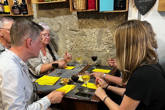 Authentic Port Wine Tasting & Douro River Cruise in Porto - The Tasting Flight: Tawny vs Ruby, LBV, and Fine White Port