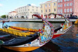 Aveiro and Coimbra Small Group Tour with Moliceiro Boat Cruise - Small-Group Comfort: Pickup, Air-Con, and a Max of 8