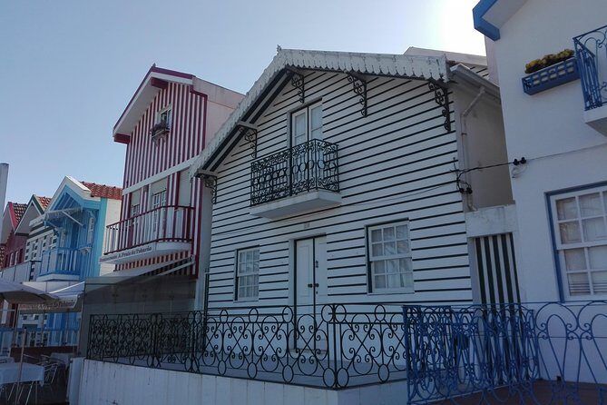 Aveiro, Costa Nova beach and Moliceiro Boat, half-day from Coimbra - Price and value: what $126.16 really covers