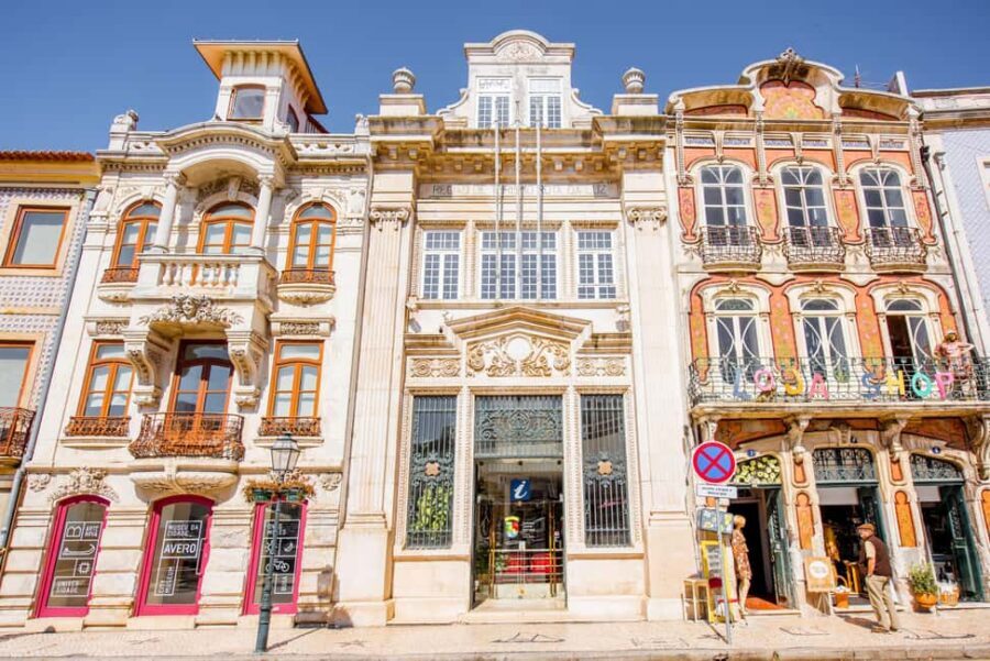 Aveiro: Half-Day Tour from Porto with Cruise - The Moliceiro Boat Cruise: Short, Scenic, and Purposeful