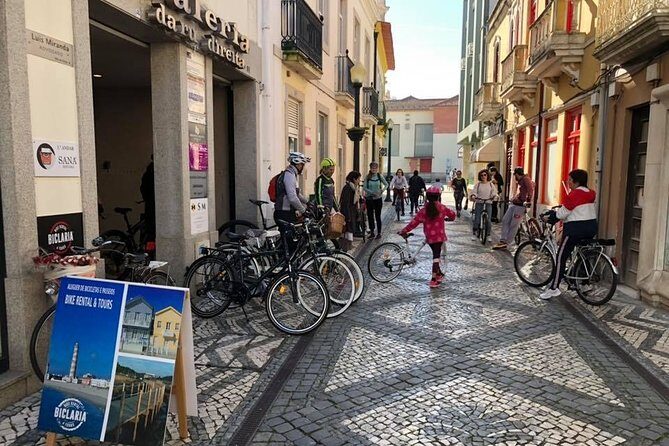 Aveiro Rent a Bike - 4 hours - Your 4-hour route game plan: Costa Nova, the lighthouse loop, or the estuary boardwalk