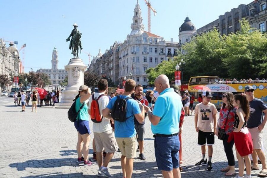 Best of Porto Guided Tour: Cruise & Wine Tasting - Foz do Douro: seaside free time and Castelo do Queijo