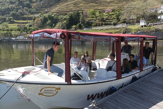 Boat tour 50min through the river Douro in Pinhão - Should You Book This Douro Tours Pinhão Boat Ride?