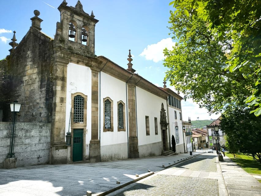 Braga & Guimarães Tour: Small Historical Group Tour - Braga city time: churches, squares, and the feeling of an old Christian hub
