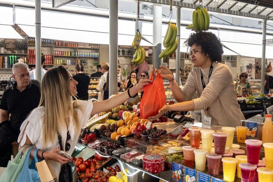 Chef Led Porto Market Tour & Portuguese Tapas Class + Wine - From Market to Kitchen: Coffee and Nata to Get You Ready
