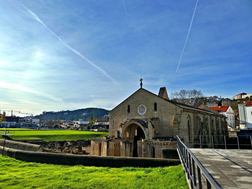 Coimbra: Discover the Charms and Highlights Walking Tour - Pace, steps, and weather: what you should plan for