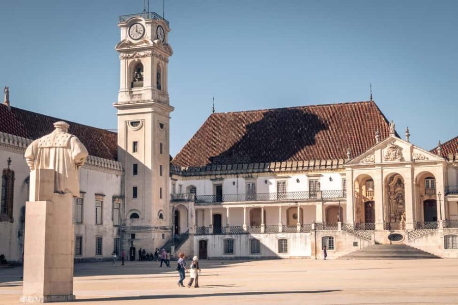 Coimbra: Flexible Walking Tour in Historic Center - Old Cathedral and medieval lanes: the Coimbra climb with purpose