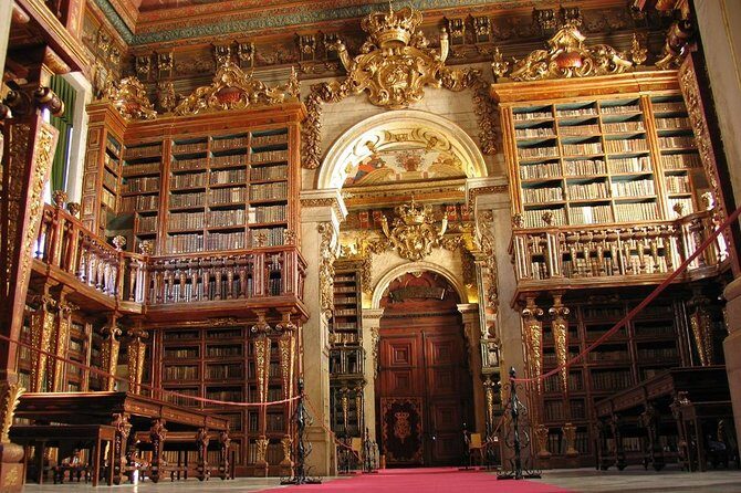 Coimbra Private Walking Tour with U.C. Tickets Early Access - Stop 1 at Igreja de Santa Cruz: first kings, royal walls, and Moorish-era clues