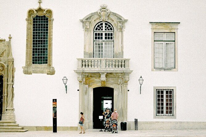 Coimbra Scavenger Hunt and Sights Self-Guided Tour - Monastery of Santa Cruz area: learning by looking closely