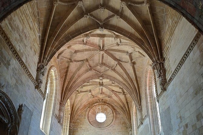 Convent of Christ Tour "Portugal in the Map" - Visit Tomar with a local guide! - Small-group pacing: photos, questions, and a guide who keeps it human