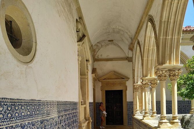 Convent of Christ Tour "Portugal in the Map" - Visit Tomar with a local guide! - The 2-hour flow: from wall and gardens to the main convent