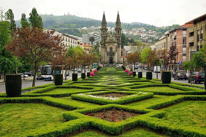 Cultural Route - Braga & Guimarães - from Porto - Guimarães Castle and the medieval center: where the day earns its name
