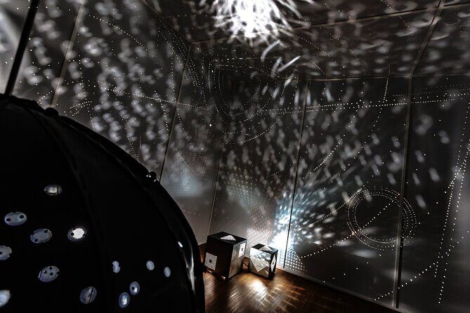 Dalí Universe Exhibition | Atkinson Museum - Finding the ticket redemption point near Vila Nova de Gaia