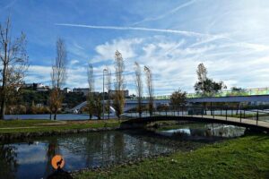 Discovering the charms and places of Coimbra - Almedina Arch and Toll Square: medieval Coimbra’s skeleton