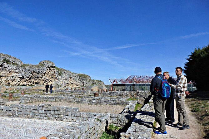 Discovering the Roman Ruins of Conímbriga and the Caves of Sicó - Limestone Massif of Sicó: the switch from Roman stones to natural ones