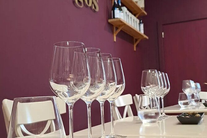 Douro and Port Wine Tasting in Vila Nova de Gaia - Small Group Size and Andrea’s Guide Style