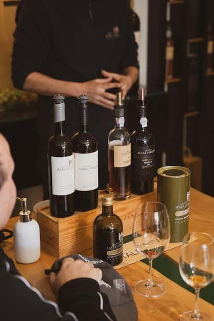 DOURO PREMIUM - Lunch at a Quintinha: Traditional Food and Wine on the Clock