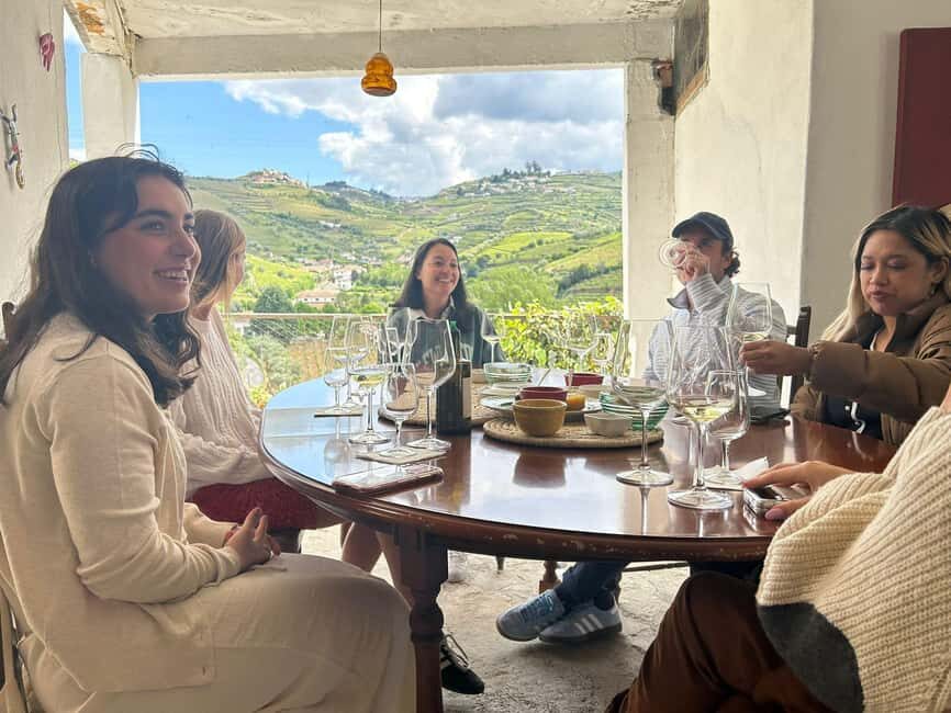 Douro valley: 10 km hike in the Valley - Long-day logistics: group size, timing, and comfort on the van
