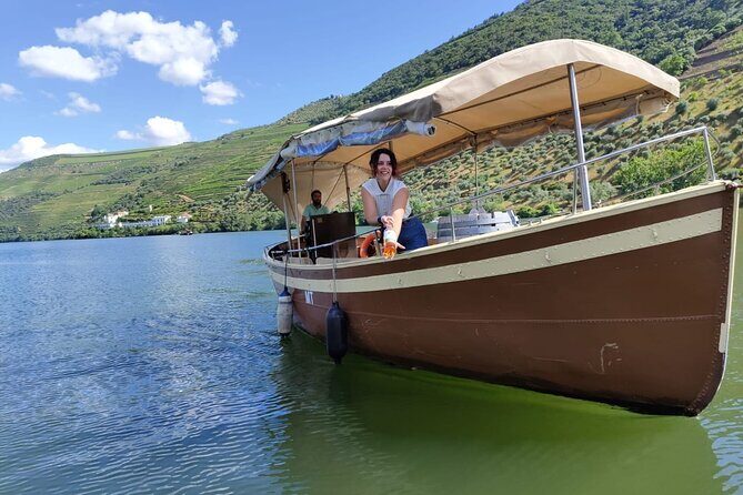 DOURO VALLEY & AMARANTE: Private Tour, Wine Tour and Cruise - Amarante on the Way: Historic Bridge, Old Streets, and a Quiet Coffee Pause