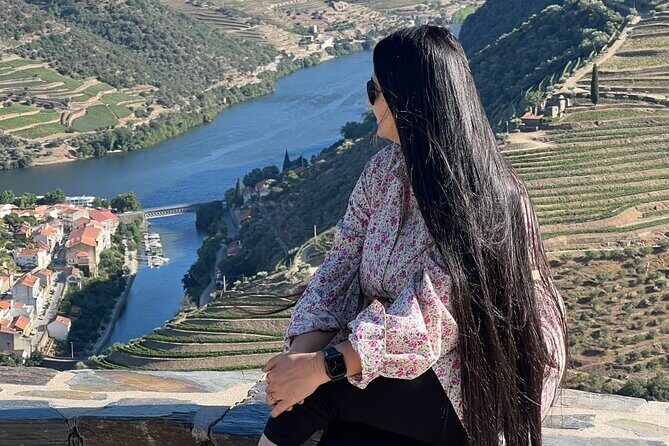 Douro Valley Luxury Wine Tour: 3 Estates, Cruise & Gourmet Dining - The 1-hour boat cruise on the Tua River tributary (Port included)