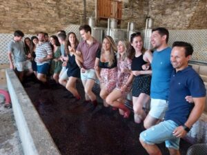 Douro Valley: (Pinhão) Quinta da Foz - Tour&Tasting 5 WINES - Inside the Flow: production stop, cellar stop, tasting stop
