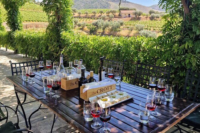Douro Valley-Private Experience-Specialized Guide, Lunch, Boat,wineries,tastings - Lunch with vineyard views: a sit-down break that stays worth it