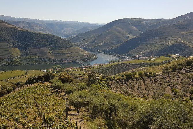 Douro Valley Tour Wine and breathtaking views - From Porto to the Douro in one long, scenic day