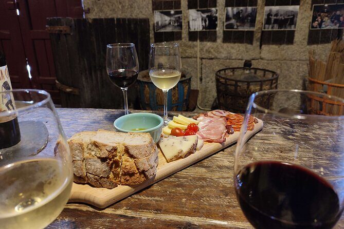 Douro & Vinho Verde: Family Wineries Private Tour in Portugal - The Peso da Régua Finale: Douro River Views Without the Fatigue