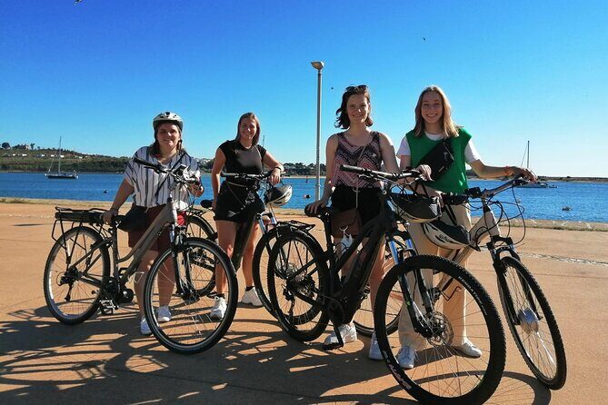 E Bike Porto Downtown and Sightseeing bike tour - City Architecture to the River and Ocean-Air Views