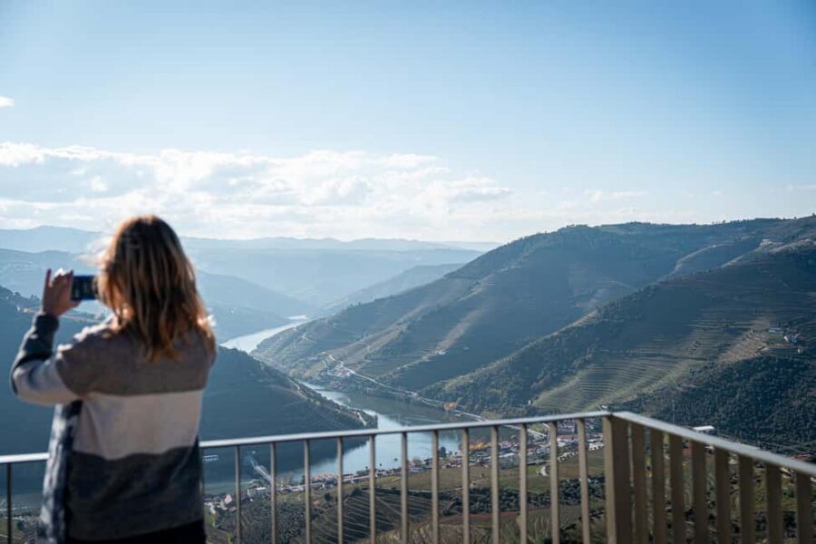 Exclusive Douro Valley: 3 Wineries, 9 Wine Tastings & Lunch - Key things to know before you go