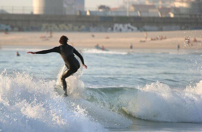 Experience Porto by Bike: 3-Hour Private Tour - Castelo do Queijo and Praia do Matosinhos: pirates meet surf