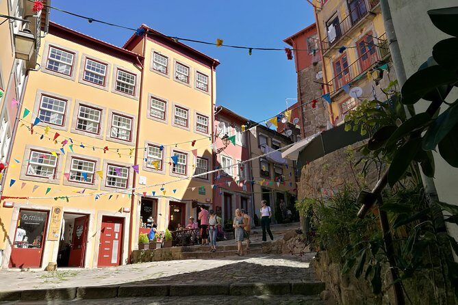 Experience Porto's Charm: 3-Hour Guided Walking Tour - Porto Cathedral and Santa Clara: the moment you look up
