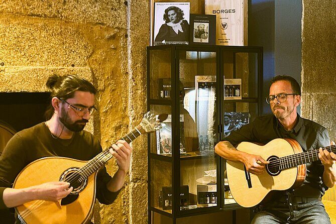 Fado Concert with Welcome Drink - Welcome Drink and Wine Choices: What’s Included