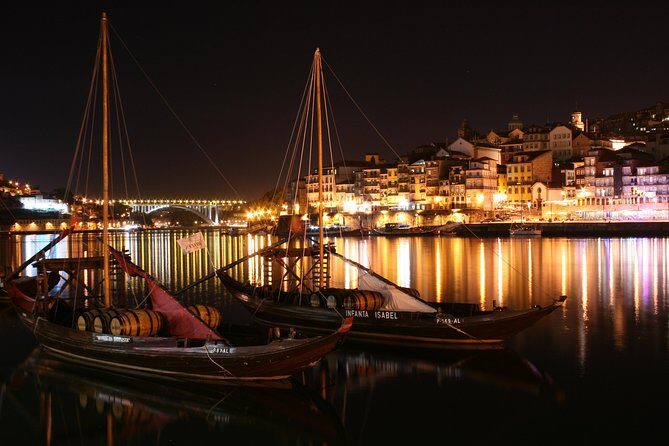 Fado Dinner Show and Night Lights Tour in Porto - Pickup in Porto City Center: The Easiest Part