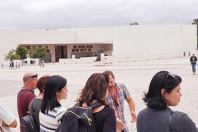 Fátima & Coimbra: Full Day Private Tour from Porto - Rua dos Pastorinhos and Aljustrel cottages: the shepherds’ everyday life