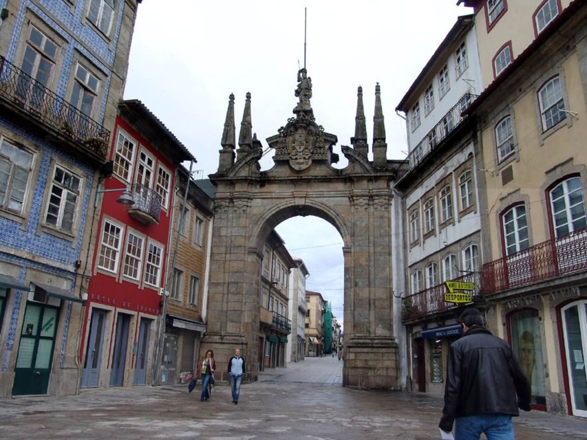 From Oporto: Braga Half-Day City Tour - Braga Cathedral visit: a focused stop you won’t rush past