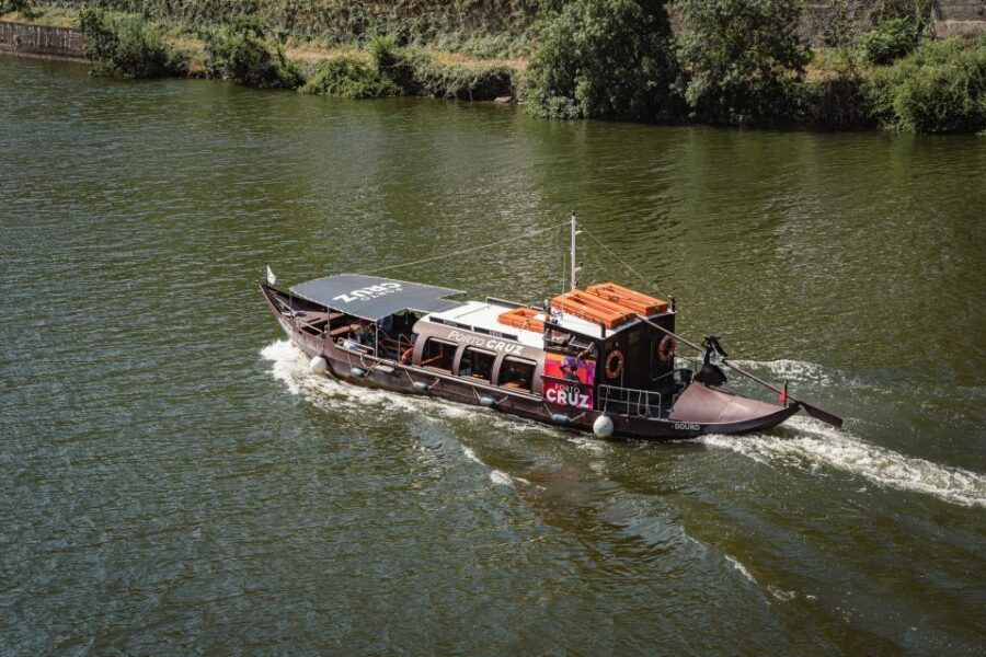 From Pinhão: Douro Valley Rabelo Boat Tour with Audio Guide - Where to Meet at Companhia Turística do Douro Pier
