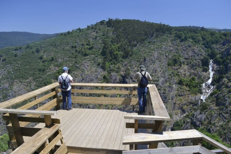 From Porto: Arouca 516 and Paiva Walkways Guided Day Trip - Who should book this, and who should reconsider