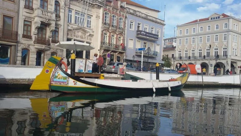 From Porto: Aveiro & Coimbra Tour with Moliceiro Boat Cruise - Key things that make this tour work