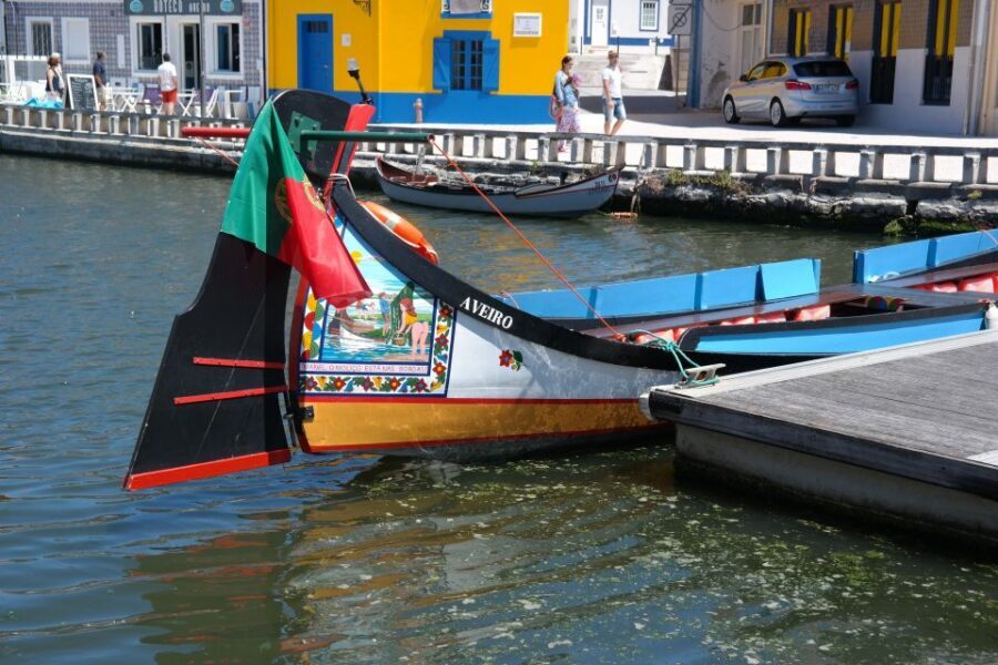 From Porto: Aveiro Half-Day Tour with 1-Hour Cruise - On the moliceiro boat: a real canal view, not just a scenic “bonus”