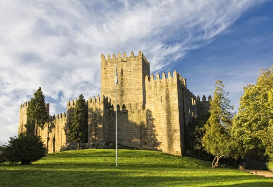 From Porto: Braga & Guimarães Full-Day Tour - Meet at Igreja da Lapa, then head out of Porto