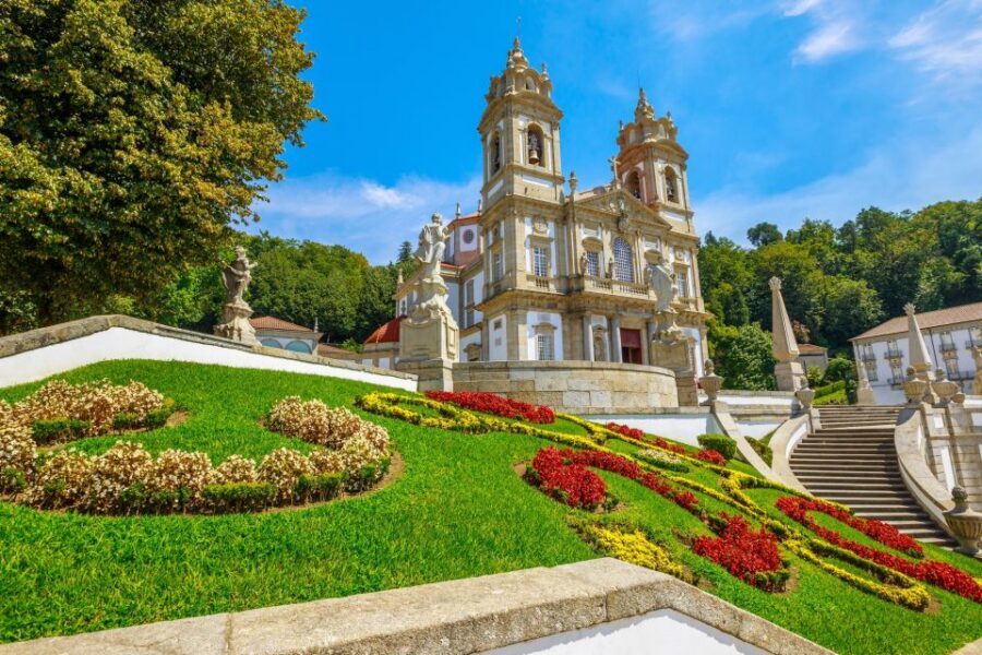From Porto: Braga & Guimarães Full-Day Tour - The lunch break in Braga: plan for it, even though it’s not included
