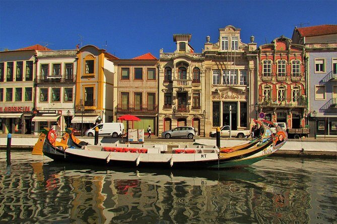 Full Day Tour from Porto to Coimbra and Aveiro with River Cruise - The 8:00 am Meeting Point and the 9-Hour Reality Check