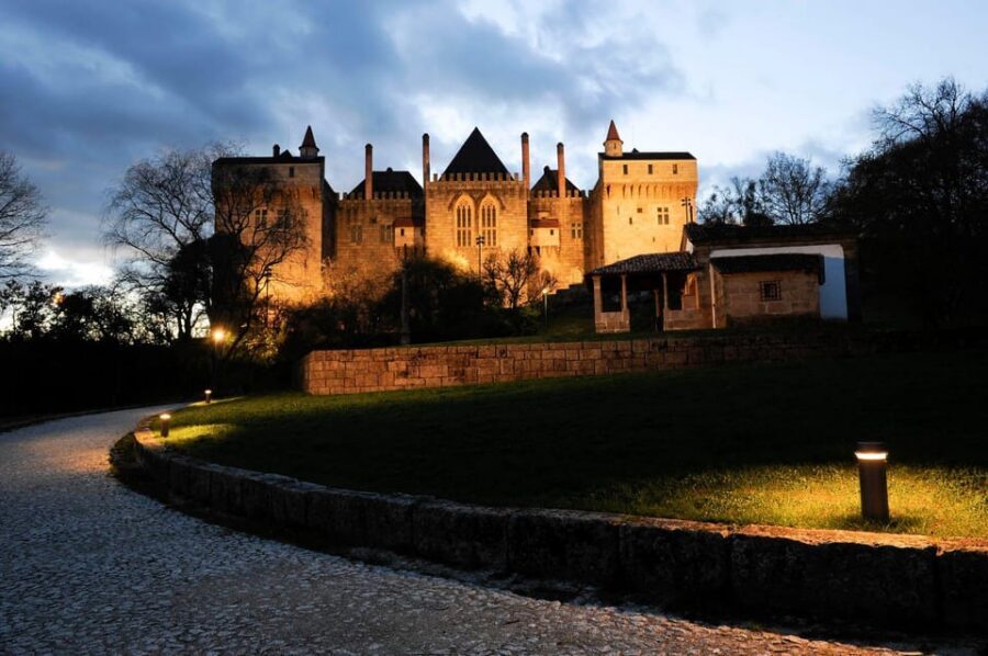 Guimarães: Palace of the Dukes of Bragança Entry Ticket - Who should book this palace entry ticket