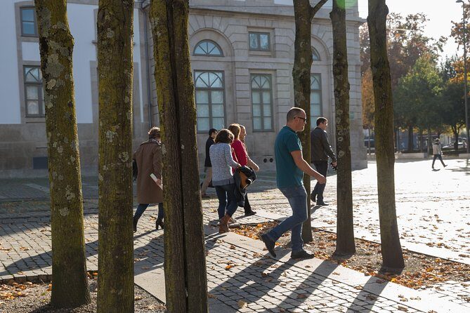 Half Day City Tour with Six Bridges Cruise and Wine Tasting - Porto Cathedral and São Bento: Two Stops You’ll Feel in Your Legs
