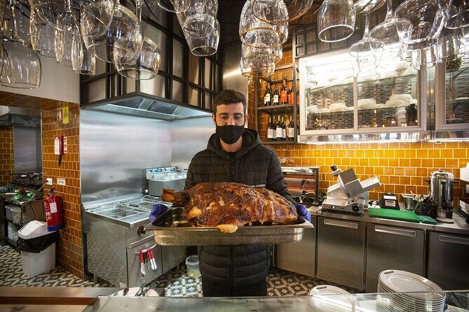 Half-Day Walking Tour Tasting Local Food in Porto - Drinks, pacing, and why the group size matters