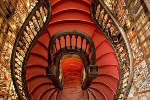 Harry Potter and Lello Bookshop Tour : Highlights and Hidden Gems - Starting at São Bento Railway Station: Getting Your Bearings Fast